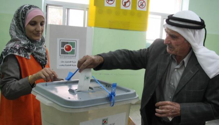 لجنة الانتخابات: أكثر من 2.4 مليون مسجل للانتخابات
