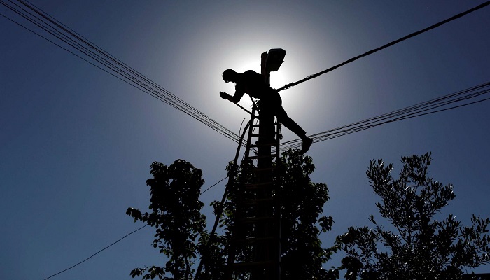 مجلس إدارة كهرباء القدس يحذر من عودة التهديدات الإسرائيلية بقطع الكهرباء عن مناطق الامتياز