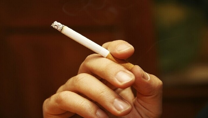 أخصائية بالغدد الصماء تحدد عواقب الإقلاع السريع عن التدخين
