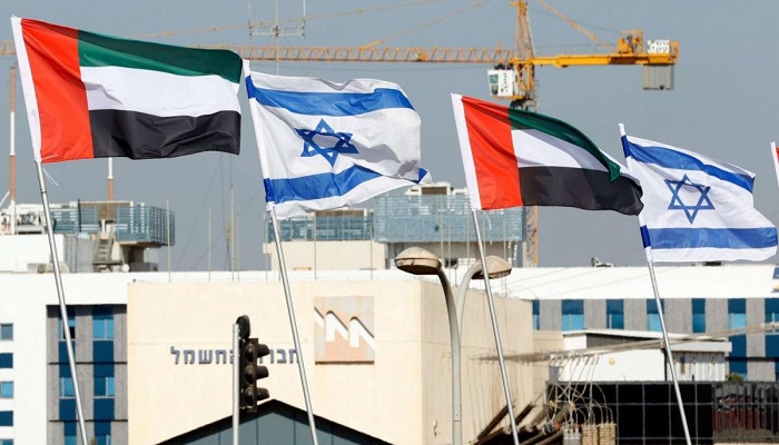 سفير الإمارات في إسرائيل يصل مطار بن غوريون 

