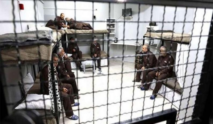 الاحتلال يحكم على أسير مقدسي بالسجن 3 سنوات
