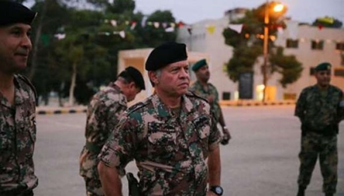 الملك عبد الله: ستتم محاسبة كل شخص قصّر بعمله وبحماية أرواح الأردنيين
