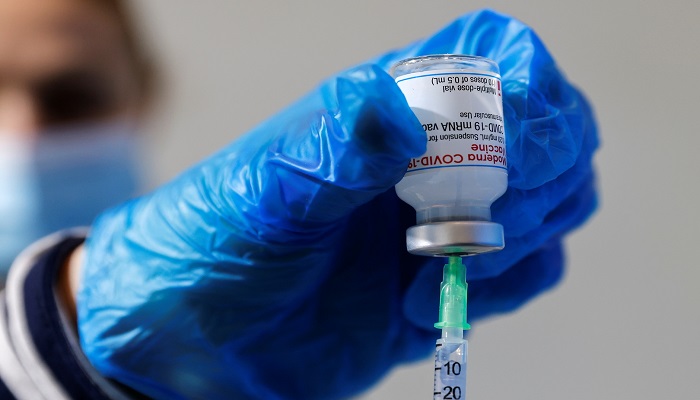 الإمارات والسعودية توسعان نطاق حملتهما للتطعيم ضد فيروس كورونا
