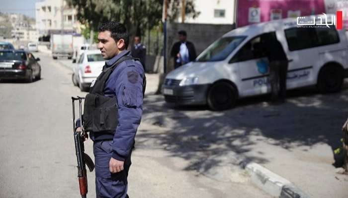 الشرطة تحرر مخالفات سلامة عامة في الخليل 
