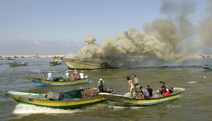 استشهاد 3 صيادين قبالة شواطئ غزة 

