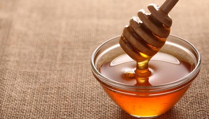 خبيرة تكشف فوائد نوع من العسل: ملعقة صغيرة يمكن أن تشفي الجسم