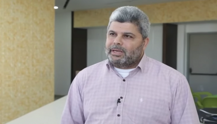 قوات خاصة تعتقل ممثل
