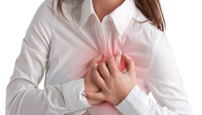 بماذا يشعر الشخص قبل الإصابة بنوبة قلبية؟