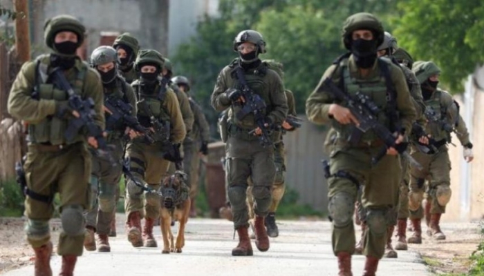 موقع العبري: إلغاء الانتخابات الفلسطينية سيؤدي لتصعيد بالضفة وإطلاق صواريخ من القطاع
