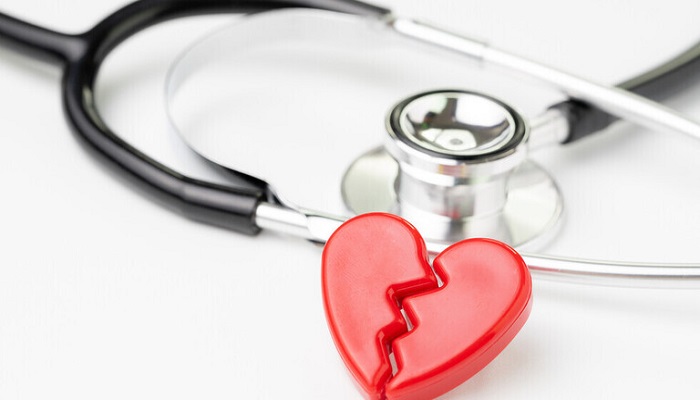 ما هي العلامات الأقل شهرة للنوبة القلبية الخطيرة؟
