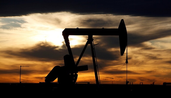 أسعار النفط تواصل المكاسب 
