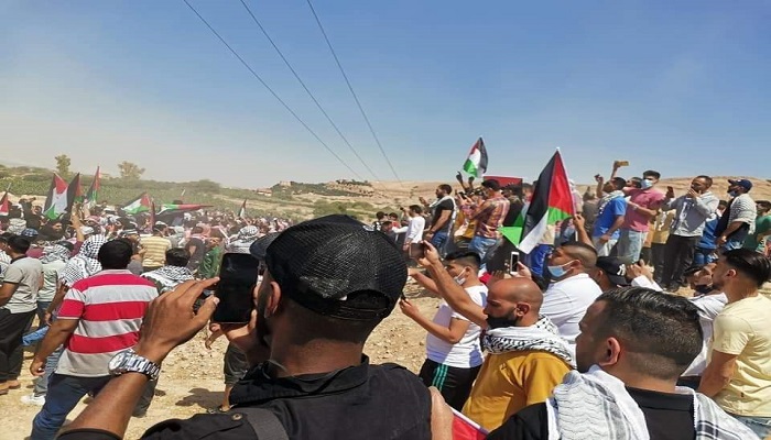 مظاهرة حاشدة على الحدود الأردنية-الفلسطينية نصرة للقدس وغزة
