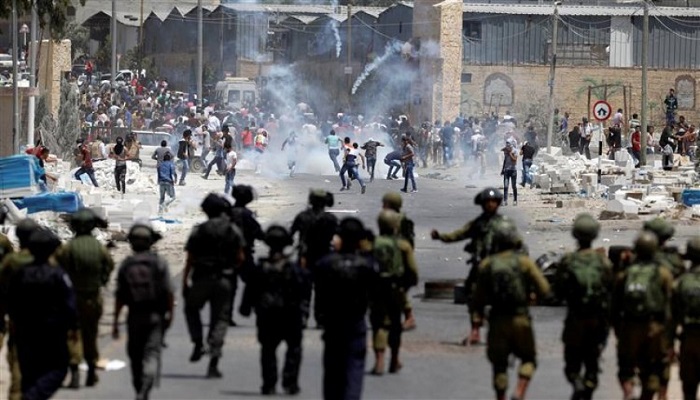 مواجهات في مختلف أحياء القدس وإصابات بالرصاص الحي واعتقالات