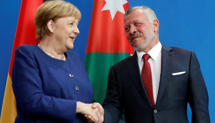برلين: ميركل والملك عبدالله يتفقان على دعم الجهود لوقف إطلاق النار بين الفلسطينيين والإسرائيليين
