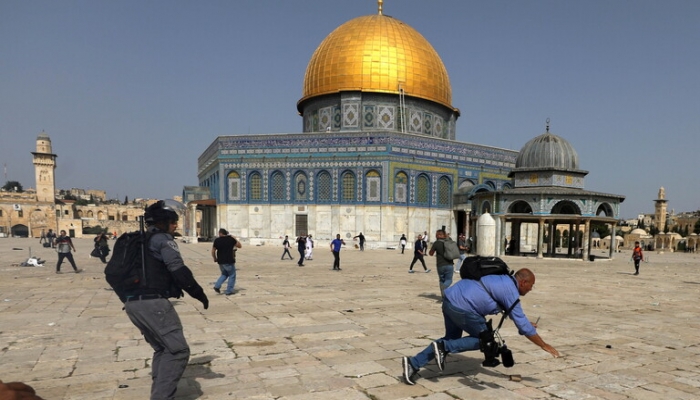 حماس تدعو المقدسيين الاستمرار في الرباط الدائم بالأقصى
