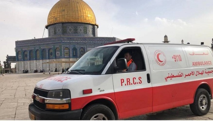 الاحتلال يمنع الطواقم الطبية من إسعاف مصابين في القدس 