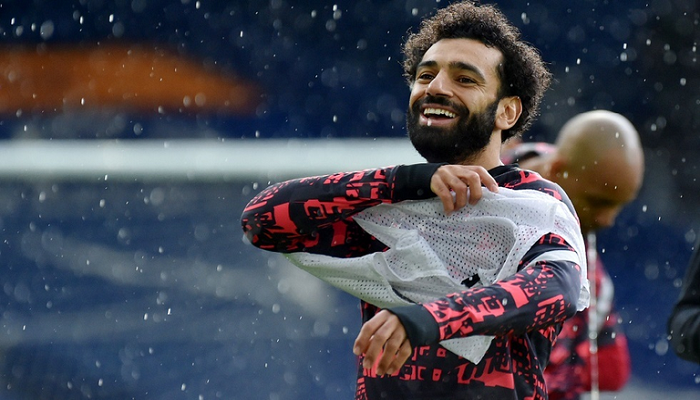 محمد صلاح يوجه رسالة لجماهيره بعد الفوز بجائزة لاعب الموسم
