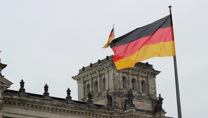 أحزاب الائتلاف الحاكم في ألمانيا تتفق على حظر رفع أعلام حماس والجبهة الشعبية

