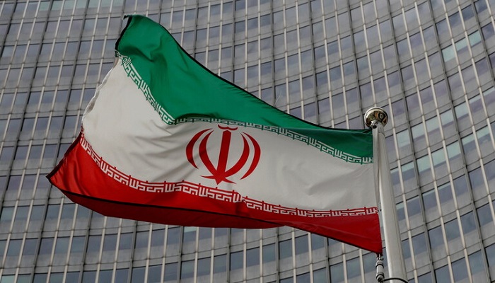 إيران تعلن أن الولايات المتحدة وافقت على رفع عقوبات النفط والشحن
