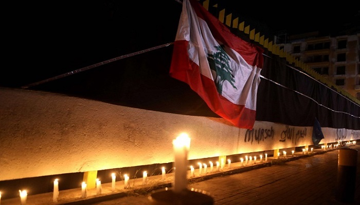 لبنان يغرق في الظلام الشامل مع إغلاق محطتي كهرباء رئيسيتين
