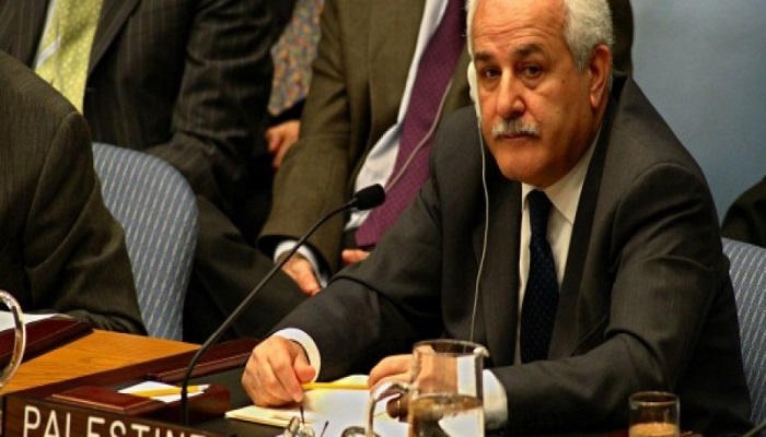 السفير منصور يدعو إلى تحميل الاحتلال مسؤولية جرائمه في فلسطين
