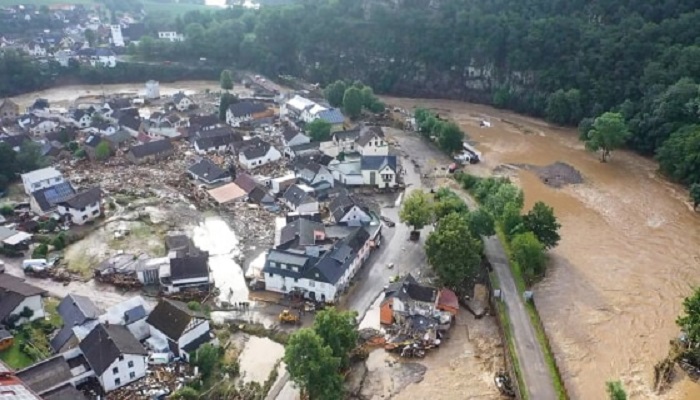 44 قتيلا وعشرات المفقودين بفيضانات في ألمانيا وبلجيكا
