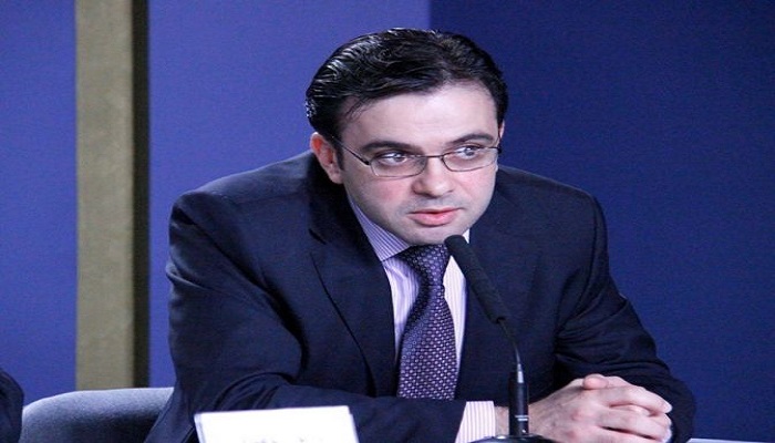  الرئيس عباس يقيل