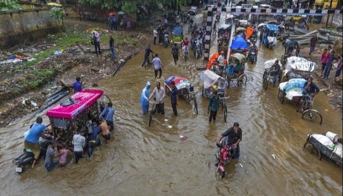 ارتفاع عدد قتلى الفيضانات والانهيارات الأرضية في الهند إلى 125