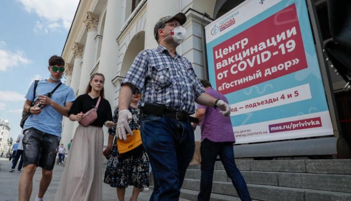 توافد مصابي كورونا يضاعف الضغط على مستشفيات روسيا
