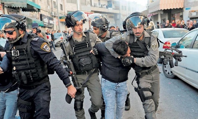 الاحتلال يعتقل 3 مواطنين من حي الشيخ جراح بالقدس المحتلة
