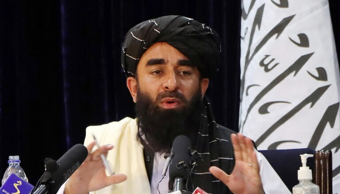 طالبان تعلن إغلاق الطريق المؤدي إلى المطار: لن نسمح بمرور إلا الأجانب
