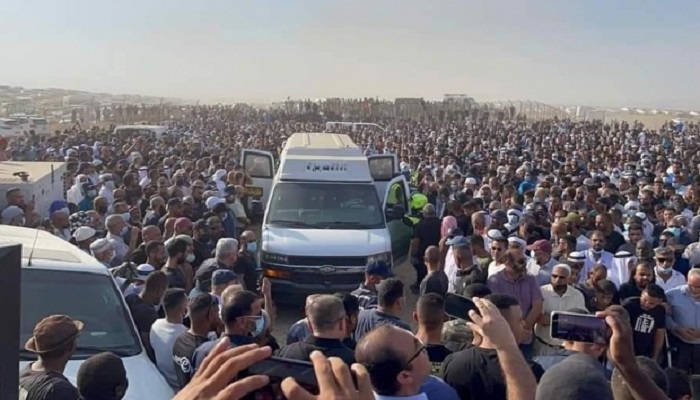 النقب: الآلاف في تشييع جثمان النائب سعيد الخرومي
