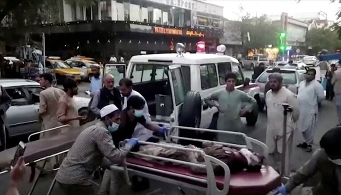 وول ستريت جورنال: عدد ضحايا تفجيري مطار كابل تجاوز 100 شخص
