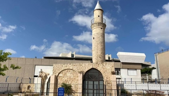 مخطط خطير يهدّد المسجد الصغير (الأبيض) في حيفا
