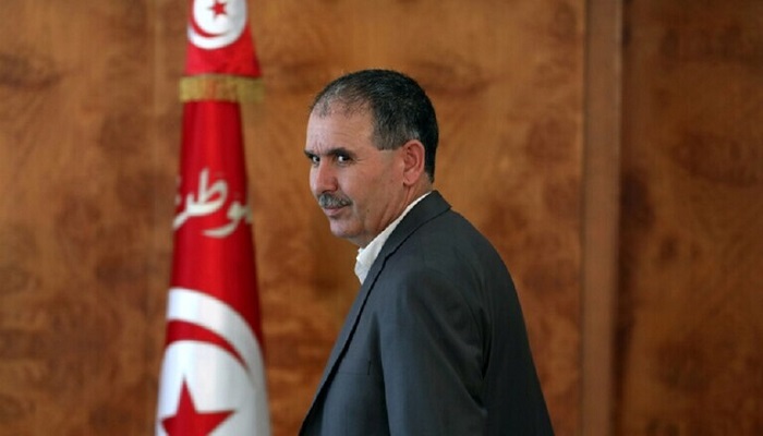 الاتحاد التونسي للشغل يطالب بتشكيل حكومة واستفتاء على الدستور
