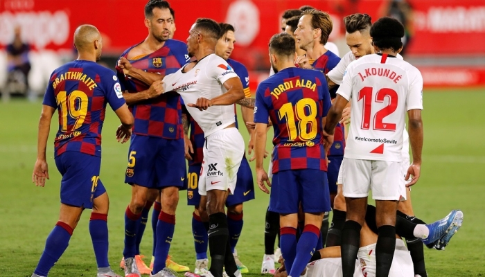 تأجيل مباراة برشلونة وإشبيلية بقرار حكومي
