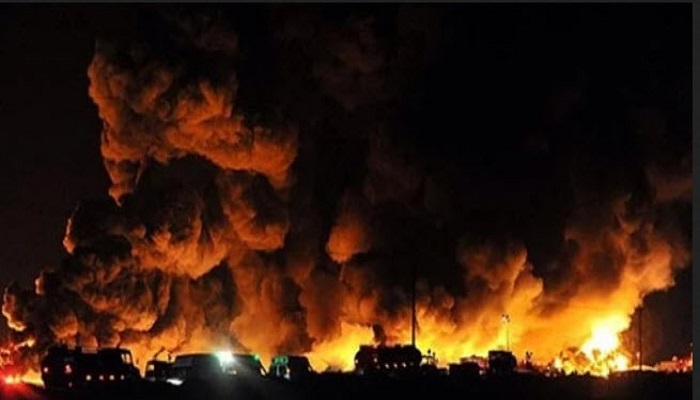 سماع دوي انفجارات غامضة في 3 مدن إيرانية

