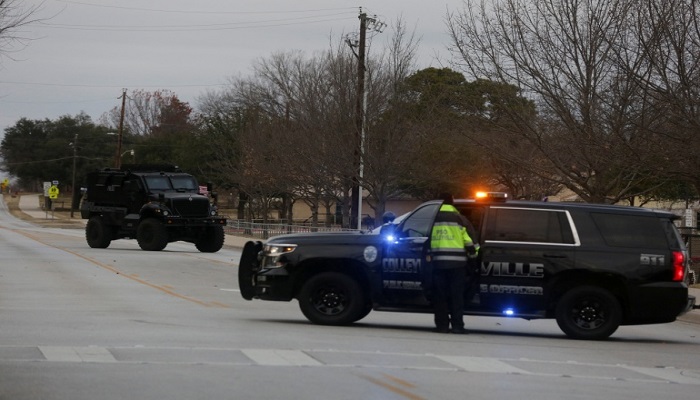 مقتل مسلح باكستاني احتجز رهائن في كنيس يهودي بولاية تكساس

