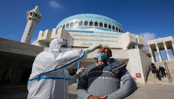 ارتفاع ملحوظ بعدد إصابات فيروس كورونا في الأردن
