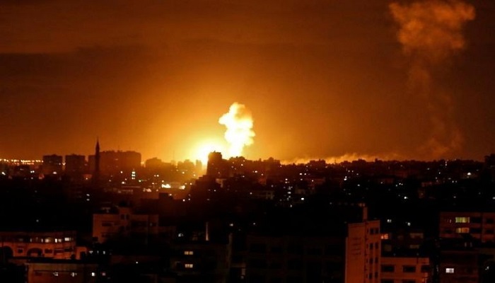 جيش الاحتلال يقصف عددا من مواقع المقاومة في قطاع غزة
