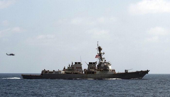 الجيش الأمريكي يعلن احتجازه سفينة قادمة من إيران محملة بمواد تستخدم في المتفجرات
