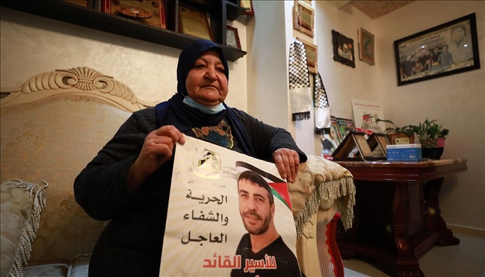 عائلة أبو حميد: الوضع الصحي للأسير ناصر لا يزال خطرا
