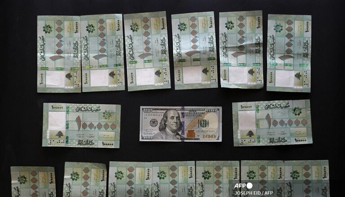 الليرة اللبنانية تتراجع إلى أدنى مستوياتها أمام الدولار
