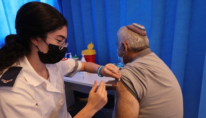 موقع عبري: واحد من كل 3 إسرائيليين سيصاب بأوميكرون