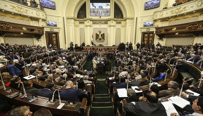 بعد انتحار بسنت.... مساعي في البرلمان المصري لفرض قيود على بيع 