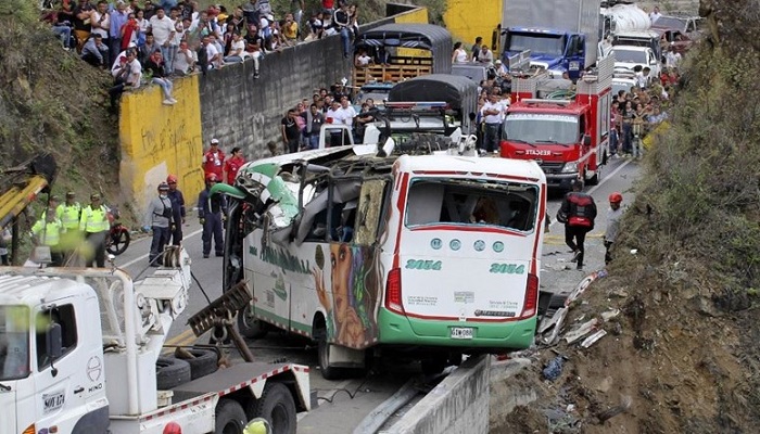 مصرع 20 شخصا بحادث سير في كولومبيا
