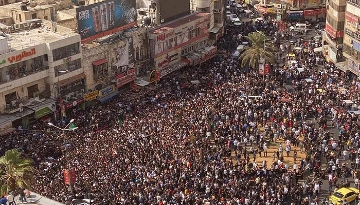 عشرات الآلاف يشيّعون في موكب مهيب شهداء نابلس الخمسة