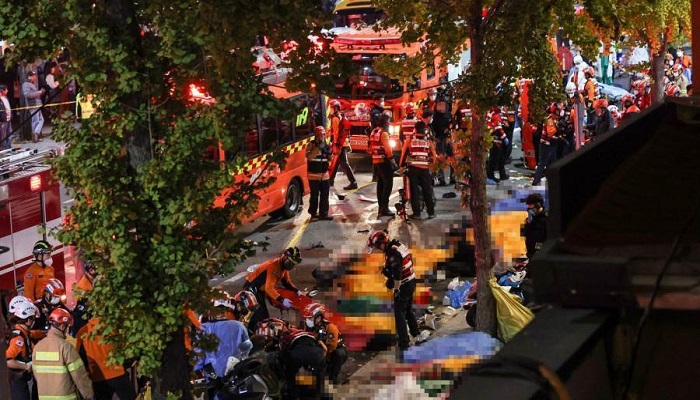 حداد عام في كوريا الجنوبية بعد مقتل أكثر من 150 شخصا في حادث تدافع خلال احتفالات 