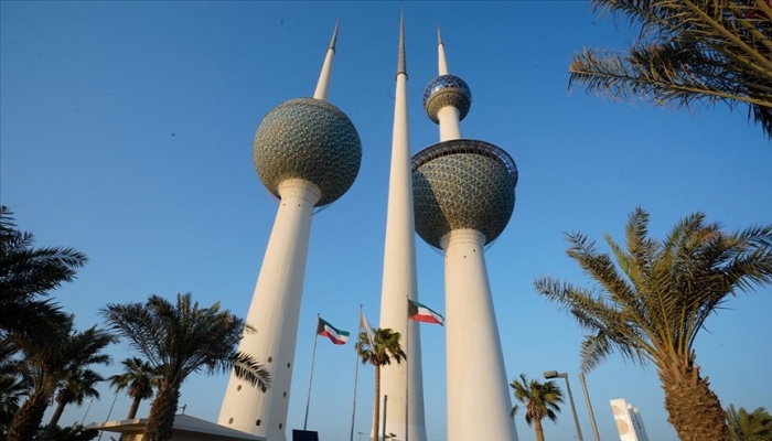 عربي و4 مواطنين وأجنبيان..