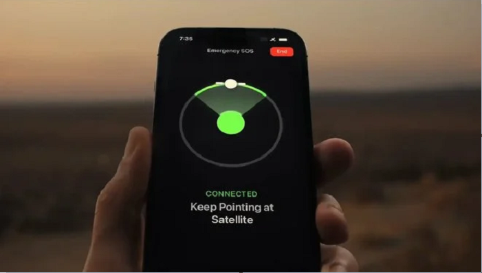 تفعيل خاصية طلب النجدة عبر الأقمار الاصطناعية في آيفون 14
